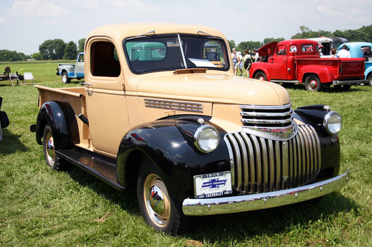 Detective Cars to Drive to a Crime Scene